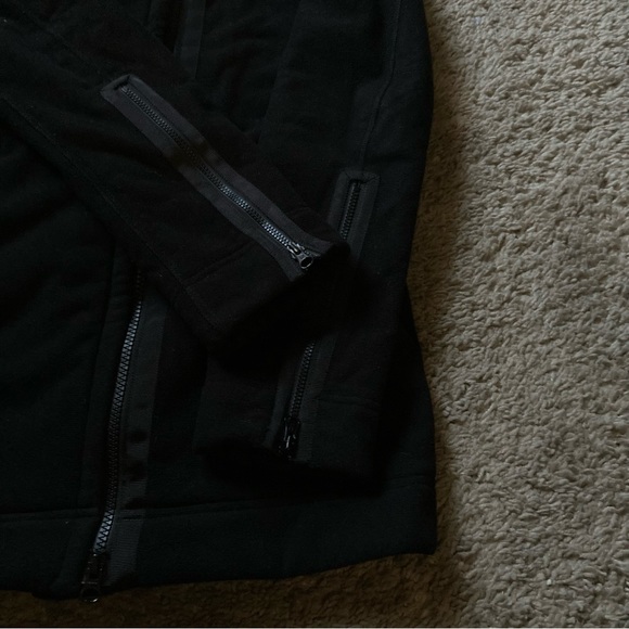 Lululemon Jacket - Picture 4 of 12